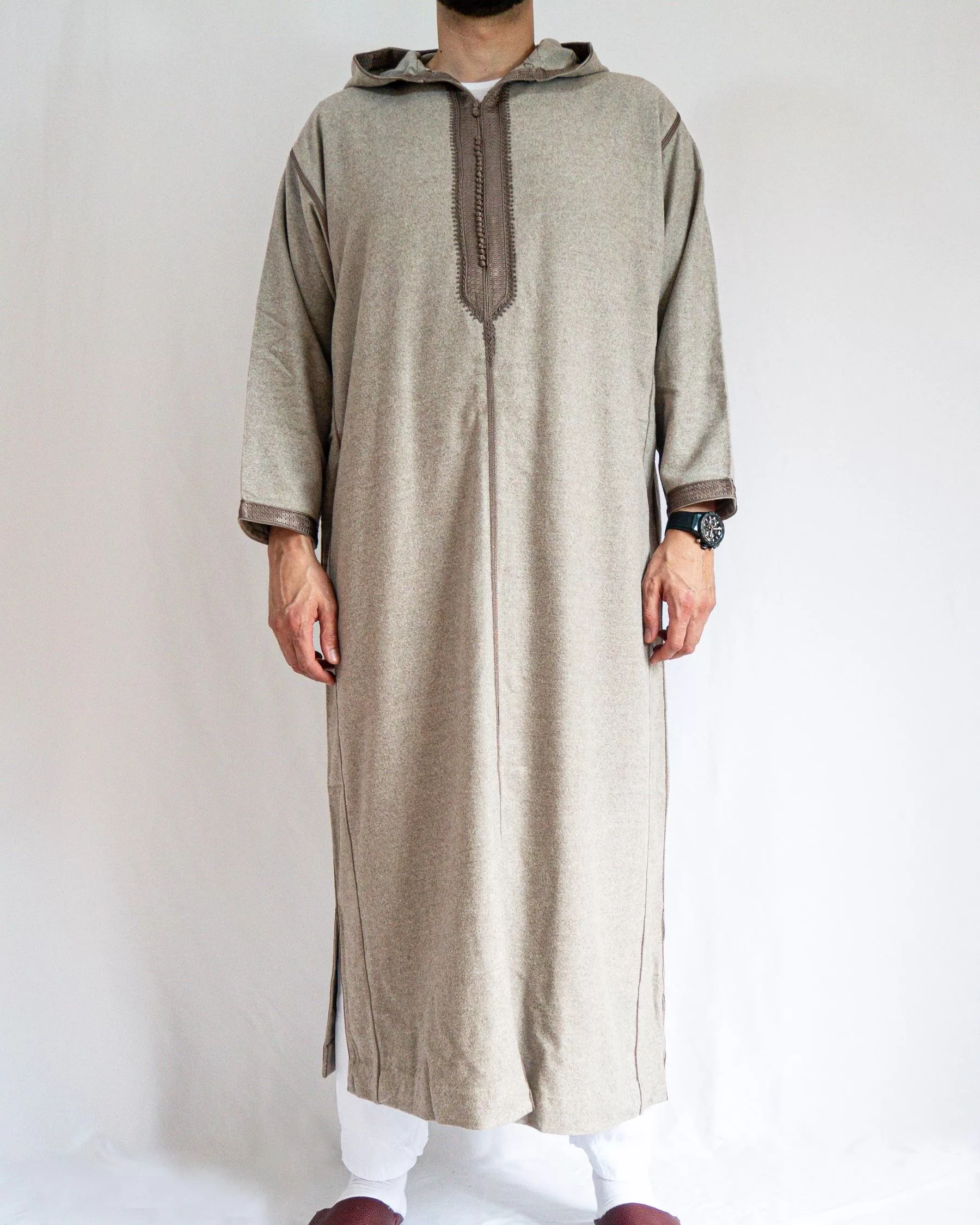 Djellaba homme hiver, coloris brun, vue de face