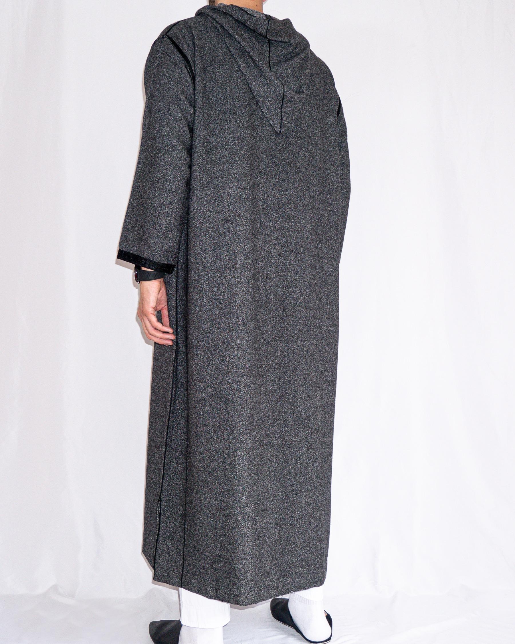 Djellaba homme hiver, coloris noir, vue de dos