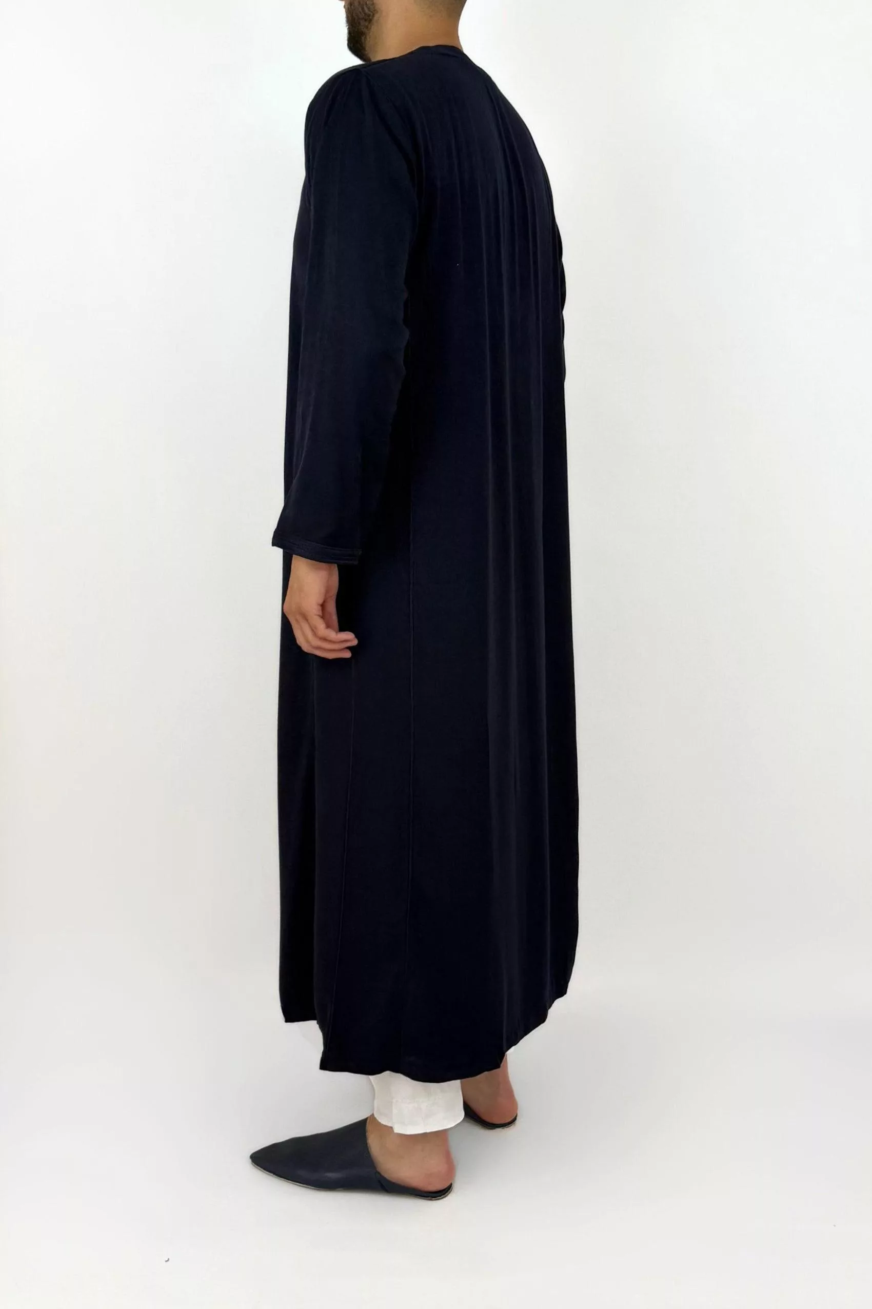Caftan homme, coloris bleu foncé, vue de côté