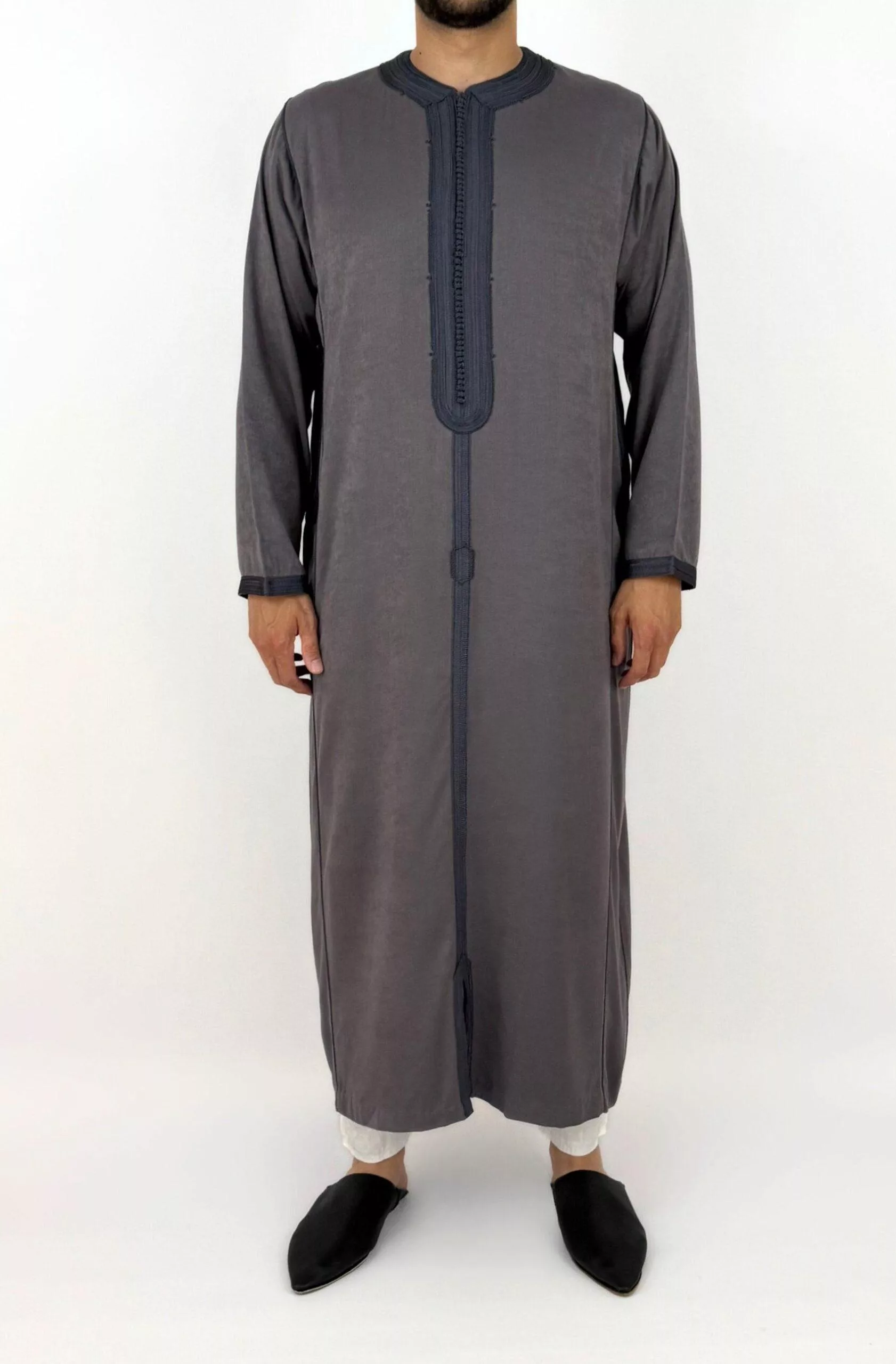 Caftan homme, coloris gris foncé, vue de face