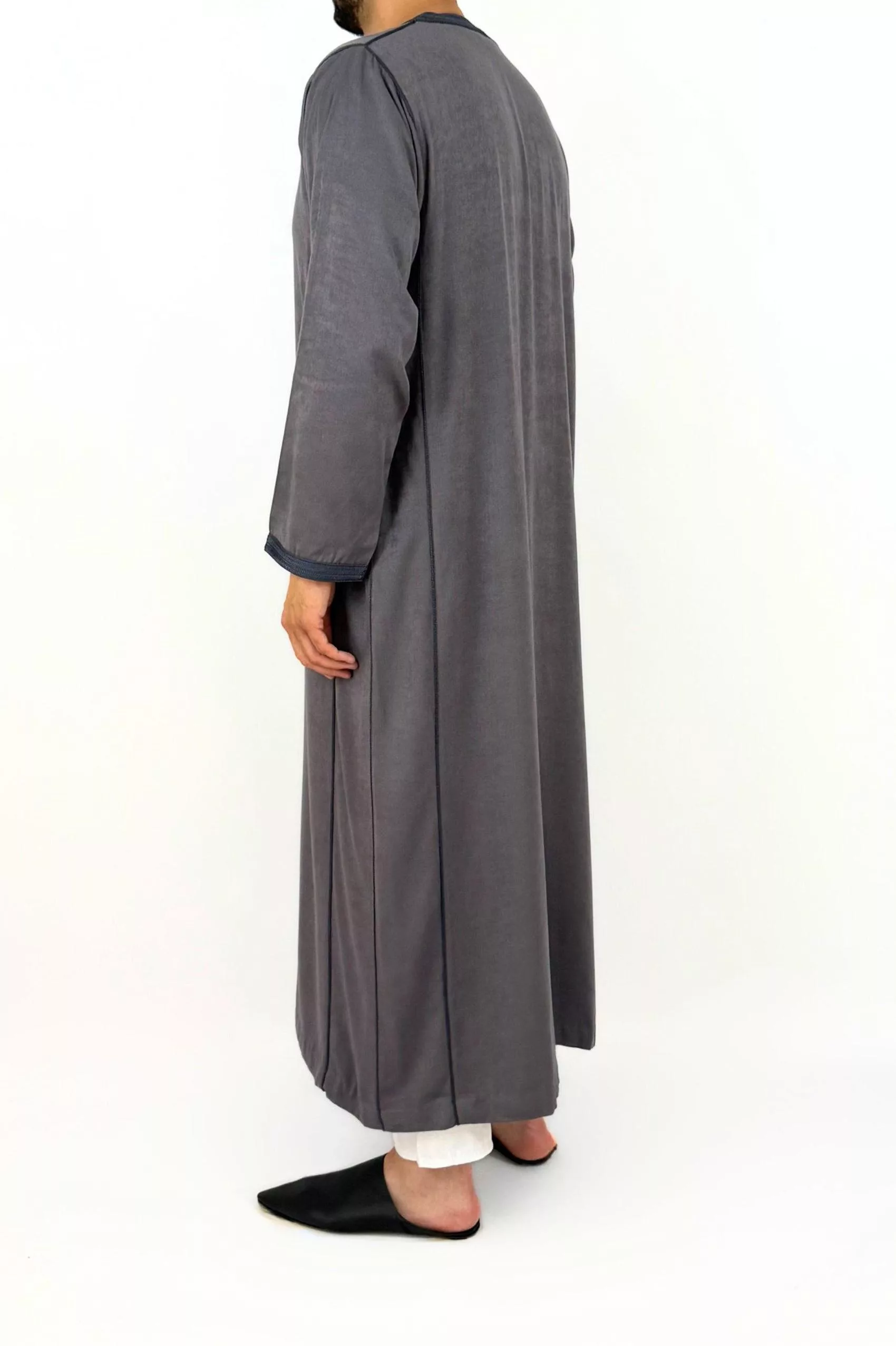 Caftan homme, coloris gris foncé, vue de côté