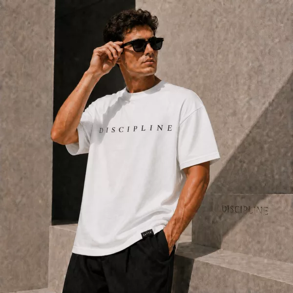 T-shirt oversize DISCIPLINE blanc ZAFYR, vue portée homme